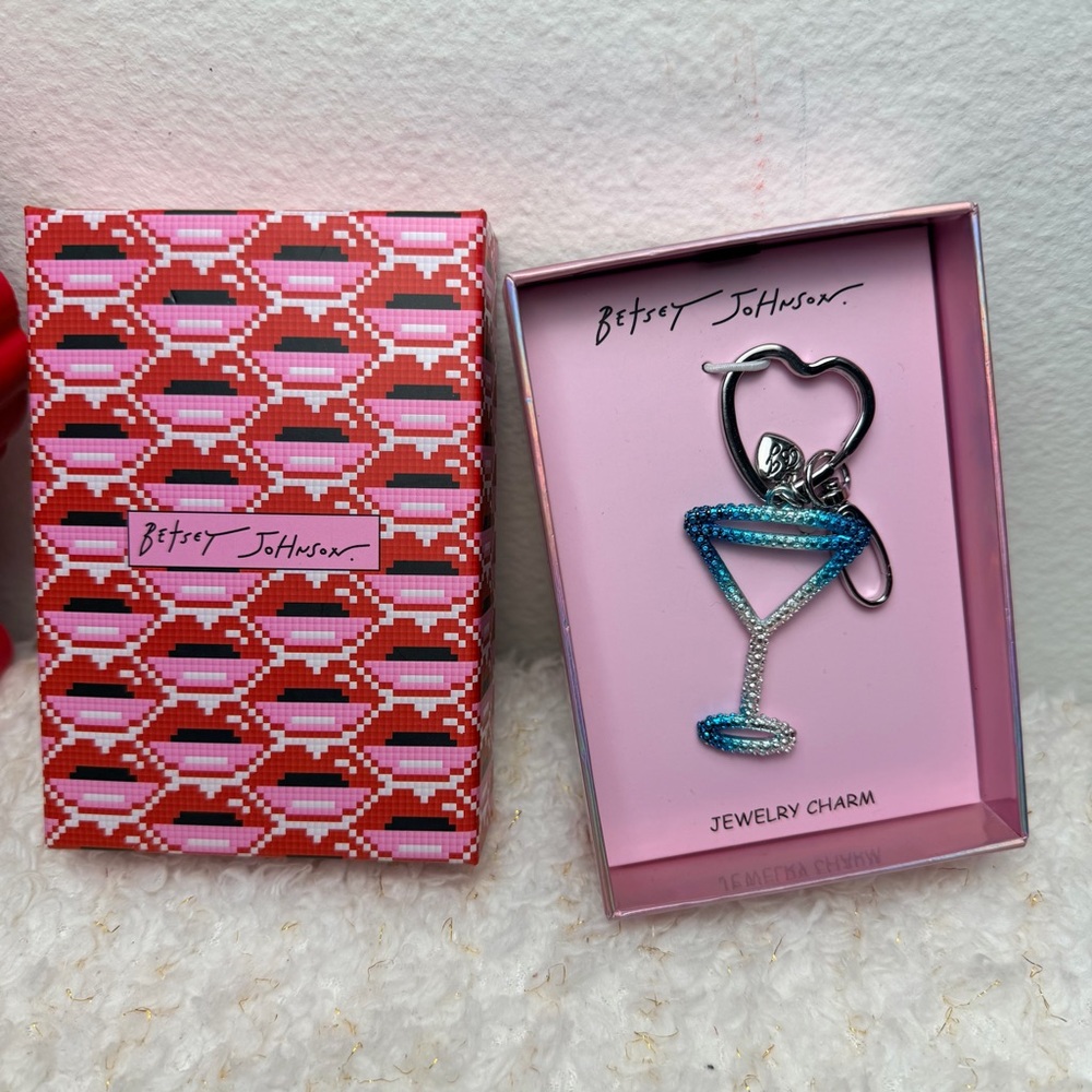 Betsey Johnson Blue‎ Ombre Crystal Martini Glass Jewelry Charm Keychain NIB
